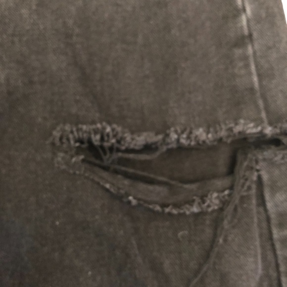 Prettylittlething Petite dark high-waisted distress jeans - Picture 12 of 15